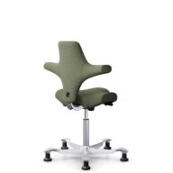 HÅG Capisco 8106 - Sirdal (GU) - Wol - SRD960 - Green - Framekleur - Zilver - Gasveer - 200 mm (Zithoogte 46-64cm) - Vloercontact - Glijdoppen - Voetenring - Nee, geen voetenring - Voetster - Nee, voetster in framekleur thumbnail