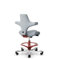 HÅG Capisco 8106 - Sirdal (GU) - Wol - SRD120 Light grey - Framekleur - Blush Rose - Gasveer - 265 mm (Zithoogte 53-79cm) - Vloercontact - Harde wielen t.b.v. zachte vloeren - Voetenring - Ja, in framekleur - Voetster - Ja, voetster in gepolijst aluminium thumbnail