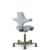 HÅG Capisco 8106 - Sirdal (GU) - Laine - SRD120 Light grey - Moss Grey - 200 mm (hauteur d’assise 46–64 cm) - Patins thumbnail