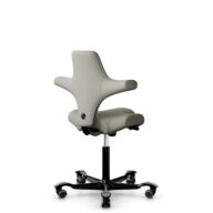 HÅG Capisco 8106 - Steelcut Trio 3 (Kvadrat) - Laine / Polyamide - STT253 - Noir - 265 mm (hauteur d’assise 53–79 cm) - Roues souples pour sols durs thumbnail