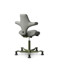 HÅG Capisco 8106 - Paloma Soft (Wollsdorf) - Cuero semi-anilina - ATG55115 - Warm grey - Moss Grey - 150mm (seat height 40–55cm) - Glides thumbnail