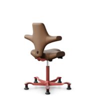 HÅG Capisco 8106 - Paloma Soft (Wollsdorf) - Cuero semi-anilina - PL05429 Cognac - Blush Rose - 265 mm (seat height 53-79cm) - Glides thumbnail