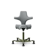 HÅG Capisco 8106 - Select (Gabriel) - Laine / Polyamide - SC60131 - Light ash grey - Moss Grey - 265 mm (hauteur d’assise 53–79 cm) - Patins thumbnail