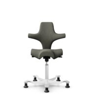 HÅG Capisco 8106 - Capture (Gabriel) - Laine / Polyamide - CPT4401 - Warm grey - Blanc - 200 mm (hauteur d’assise 46–64 cm) - Patins thumbnail