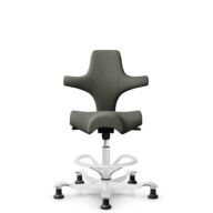 HÅG Capisco 8106 - Capture (Gabriel) - Laine / Polyamide - CPT4401 - Warm grey - Blanc - 200 mm (hauteur d’assise 46–64 cm) - Patins thumbnail