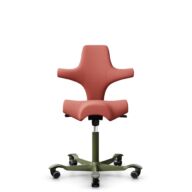 HÅG Capisco 8106 - Oceanic (Camira) - Polyester recyclé - OCI012 - Orange-red - Moss Grey - 265 mm (hauteur d’assise 53–79 cm) - Roues dures pour sols souples thumbnail