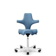 HÅG Capisco 8106 - Oceanic (Camira) - Recyceltes Polyesters - OCI011 - Light blue - Weiß - 150mm (Sitzhöhe 40-55cm) - Harte Rollen für weiche Böden thumbnail