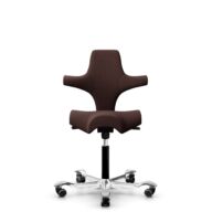 HÅG Capisco 8106 - Sirdal (GU) - Laine - SRD480 - Chestnut - Noir - 150 mm (hauteur d’assise 40–55 cm) - Roues dures pour sols souples thumbnail