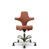 HÅG Capisco 8106 - Sirdal (GU) - Lana - SRD630 - Brick red - Moss Grey - 200 mm (seat height 46-64cm) - Glides thumbnail