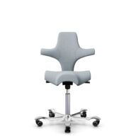 HÅG Capisco 8106 - Sirdal (GU) - Laine - SRD120 Light grey - Argent - 150 mm (hauteur d’assise 40–55 cm) - Roues dures pour sols souples thumbnail
