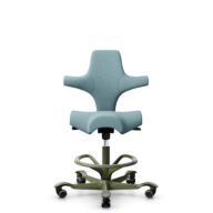 HÅG Capisco 8106 - Sirdal (GU) - Laine - SRD730 Blue - Moss Grey - 265 mm (hauteur d’assise 53–79 cm) - Roues dures pour sols souples thumbnail