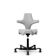 HÅG Capisco 8106 - Steelcut Trio 3 (Kvadrat) - Laine / Polyamide - STT133 - Light grey - Noir - 150 mm (hauteur d’assise 40–55 cm) - Patins thumbnail