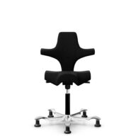 HÅG Capisco 8106 - Steelcut 3 (Kvadrat) - Wol / Polyamide - STT190 - Black - Framekleur - Zwart - Gasveer - 150 mm (Zithoogte 40-55cm) - Vloercontact - Glijdoppen - Voetenring - Nee, geen voetenring - Voetster - Ja, voetster in gepolijst aluminium thumbnail