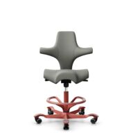 HÅG Capisco 8106 - Paloma Soft (Wollsdorf) - Cuir semi-aniline - ATG55115 - Warm grey - Blush Rose - 200 mm (hauteur d’assise 46–64 cm) - Roues souples pour sols durs thumbnail