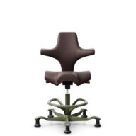 HÅG Capisco 8106 - Paloma Soft (Wollsdorf) - Cuir semi-aniline - ATG55130 - Dark brown - Moss Grey - 265 mm (hauteur d’assise 53–79 cm) - Patins thumbnail