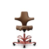HÅG Capisco 8106 - Paloma Soft (Wollsdorf) - Cuir semi-aniline - PL05429 Cognac - Blush Rose - 200 mm (hauteur d’assise 46–64 cm) - Roues dures pour sols souples thumbnail