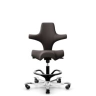 HÅG Capisco 8106 - Elmosoft (Elmo) - Cuir semi-aniline - EL93068 - Dark brown - Noir - 265 mm (hauteur d’assise 53–79 cm) - Roues dures pour sols souples thumbnail