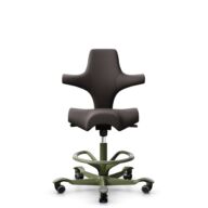 HÅG Capisco 8106 - Elmosoft (Elmo) - Cuir semi-aniline - EL93068 - Moss Grey - 265 mm (hauteur d’assise 53–79 cm) - Roues souples pour sols durs thumbnail