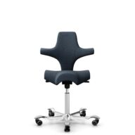 HÅG Capisco 8106 - Cura Loop (Gabriel) - Polyester recyclé - CLP66165 Blue - Blanc - 150 mm (hauteur d’assise 40–55 cm) - Roues souples pour sols durs thumbnail