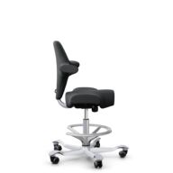 HÅG Capisco 8106 - Select (Gabriel) - Laine / Polyamide - SC60051 - Charcoal - Argent - 200 mm (hauteur d’assise 46–64 cm) - Roues souples pour sols durs thumbnail