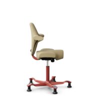 HÅG Capisco 8106 - Select (Gabriel) - Wol / Polyamide - SC62097 - Light ochre - Framekleur - Blush Rose - Gasveer - 200 mm (Zithoogte 46-64cm) - Vloercontact - Glijdoppen - Voetenring - Nee, geen voetenring - Voetster - Nee, voetster in framekleur thumbnail