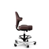 HÅG Capisco 8106 - Select (Gabriel) - Laine / Polyamide - SC61186 - Chestnut - Noir - 200 mm (hauteur d’assise 46–64 cm) - Roues souples pour sols durs thumbnail
