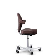 HÅG Capisco 8106 - Select (Gabriel) - Laine / Polyamide - SC61186 - Chestnut - Argent - 150 mm (hauteur d’assise 40–55 cm) - Roues dures pour sols souples thumbnail