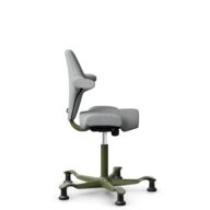 HÅG Capisco 8106 - Capture (Gabriel) - Laine / Polyamide - CPT4102 - Light grey - Moss Grey - 150 mm (hauteur d’assise 40–55 cm) - Patins thumbnail