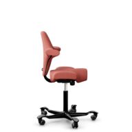 HÅG Capisco 8106 - Oceanic (Camira) - Gerecycled Polyester - OCI012 - Orange-red - Framekleur - Zwart - Gasveer - 200 mm (Zithoogte 46-64cm) - Vloercontact - Zachte wielen t.b.v. harde vloeren - Voetenring - Nee, geen voetenring - Voetster - Nee, voets... thumbnail