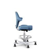 HÅG Capisco 8106 - Oceanic (Camira) - Poliéster reciclado - OCI011 - Light blue - Silver - 200 mm (seat height 46-64cm) - Glides thumbnail