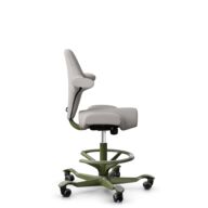 HÅG Capisco 8106 - Oceanic (Camira) - Recyceltes Polyesters - OCI014 - Light beige - Moss Grey - 200 mm (Sitzhöhe 46-64cm) - Harte Rollen für weiche Böden thumbnail