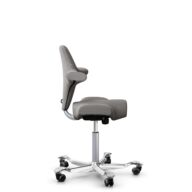 HÅG Capisco 8106 - Oceanic (Camira) - Recyceltes Polyester - OCI008 - Warm grey - Silber - 150mm (Sitzhöhe 40-55cm) - Harte Rollen für weiche Böden thumbnail