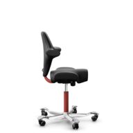 HÅG Capisco 8106 - Puxx 1 (Oniro) - Similicuir en polyuréthanes - PU215816 - Black - Blush Rose - 150 mm (hauteur d’assise 40–55 cm) - Roues souples pour sols durs thumbnail