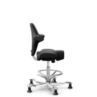 HÅG Capisco 8106 - Illusion 3.0 (Nevotex) - Cuero sintético de poliuretano - ILU3110 - Black - Silver - 265 mm (seat height 53-79cm) - Glides thumbnail