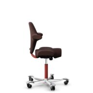 HÅG Capisco 8106 - Sirdal (GU) - Laine - SRD480 - Chestnut - Blush Rose - 200 mm (hauteur d’assise 46–64 cm) - Roues souples pour sols durs thumbnail