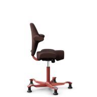 HÅG Capisco 8106 - Sirdal (GU) - Laine - SRD480 - Chestnut - Blush Rose - 200 mm (hauteur d’assise 46–64 cm) - Patins thumbnail