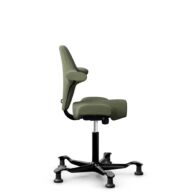 HÅG Capisco 8106 - Sirdal (GU) - Laine - SRD960 - Green - Noir - 150 mm (hauteur d’assise 40–55 cm) - Patins thumbnail