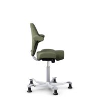 HÅG Capisco 8106 - Sirdal (GU) - Wol - SRD960 - Green - Framekleur - Zilver - Gasveer - 200 mm (Zithoogte 46-64cm) - Vloercontact - Glijdoppen - Voetenring - Nee, geen voetenring - Voetster - Nee, voetster in framekleur thumbnail