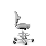 HÅG Capisco 8106 - Steelcut Trio 3 (Kvadrat) - Laine / Polyamide - STT133 - Light grey - Argent - 200 mm (hauteur d’assise 46–64 cm) - Roues souples pour sols durs thumbnail