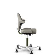 HÅG Capisco 8106 - Steelcut Trio 3 (Kvadrat) - Lana / Poliamida - STT253 - Beige-grey - Moss Grey - 200 mm (seat height 46-64cm) - Glides thumbnail