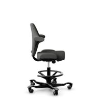 HÅG Capisco 8106 - Steelcut Trio 3 (Kvadrat) - Wolle / Polyamid - STT383 - Charcoal - Schwarz - 265 mm (Sitzhöhe 53-79cm) - Weiche Rollen für harte Böden thumbnail