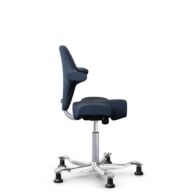 HÅG Capisco 8106 - Steelcut Trio 3 (Kvadrat) - Laine / Polyamide - STT796 - Blue - Argent - 150 mm (hauteur d’assise 40–55 cm) - Patins thumbnail