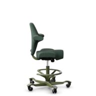 HÅG Capisco 8106 - Steelcut Trio 3 (Kvadrat) - Laine / Polyamide - STT966 Brown grey - Moss Grey - 265 mm (hauteur d’assise 53–79 cm) - Roues souples pour sols durs thumbnail