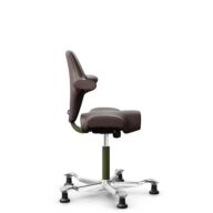HÅG Capisco 8106 - Paloma Soft (Wollsdorf) - Cuero semi-anilina - ATG55130 - Dark brown - Moss Grey - 200 mm (seat height 46-64cm) - Glides thumbnail