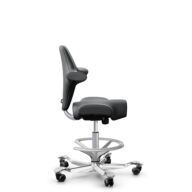 HÅG Capisco 8106 - Paloma Soft (Wollsdorf) - Cuir semi-aniline - ATG55206 - Grey - Argent - 200 mm (hauteur d’assise 46–64 cm) - Roues souples pour sols durs thumbnail