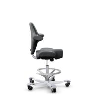 HÅG Capisco 8106 - Paloma Soft (Wollsdorf) - Cuir semi-aniline - ATG55206 - Grey - Argent - 265 mm (hauteur d’assise 53–79 cm) - Roues souples pour sols durs thumbnail