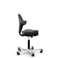 HÅG Capisco 8106 - Paloma Soft (Wollsdorf) - Cuir semi-aniline - PL56100 Black - Noir - 265 mm (hauteur d’assise 53–79 cm) - Roues souples pour sols durs thumbnail