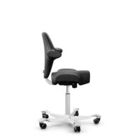 HÅG Capisco 8106 - Paloma Soft (Wollsdorf) - Cuir semi-aniline - PL56100 Black - Blanc - 200 mm (hauteur d’assise 46–64 cm) - Roues souples pour sols durs thumbnail
