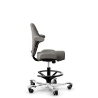 HÅG Capisco 8106 - Cura Loop (Gabriel) - Polyester recyclé - CLP61168 Beige-grey - Noir - 200 mm (hauteur d’assise 46–64 cm) - Roues souples pour sols durs thumbnail