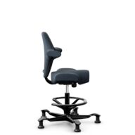 HÅG Capisco 8106 - Cura Loop (Gabriel) - Polyester recyclé - CLP66165 Blue - Noir - 265 mm (hauteur d’assise 53–79 cm) - Patins thumbnail